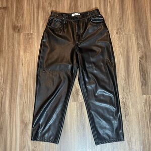 Abercrombie & Fitch Black Cropped Pants